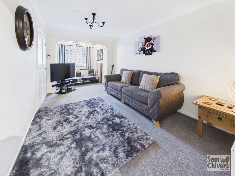 Property photo 2 of 16 Photo 6