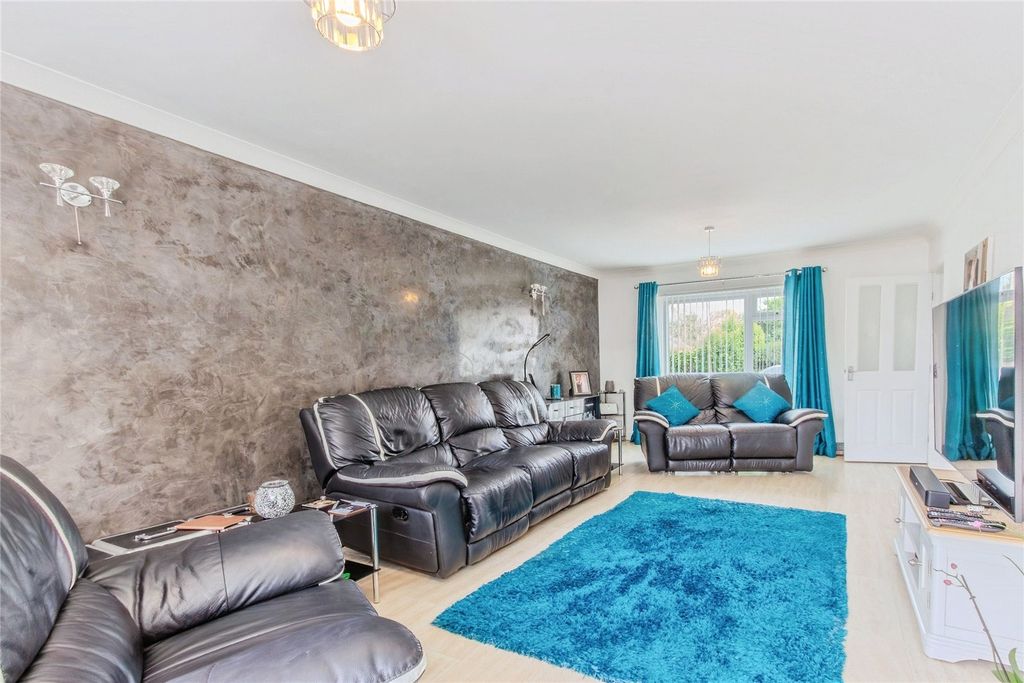 Property photo 2 of 18 Picture No. 20
