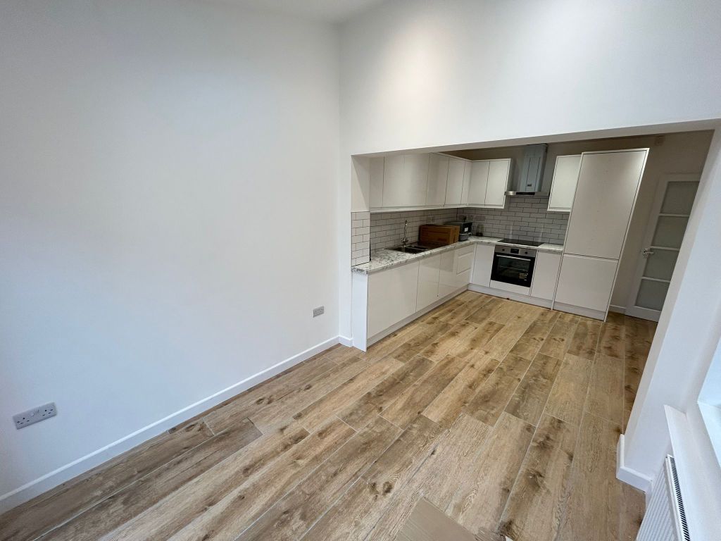 Property photo 3 of 14 Image