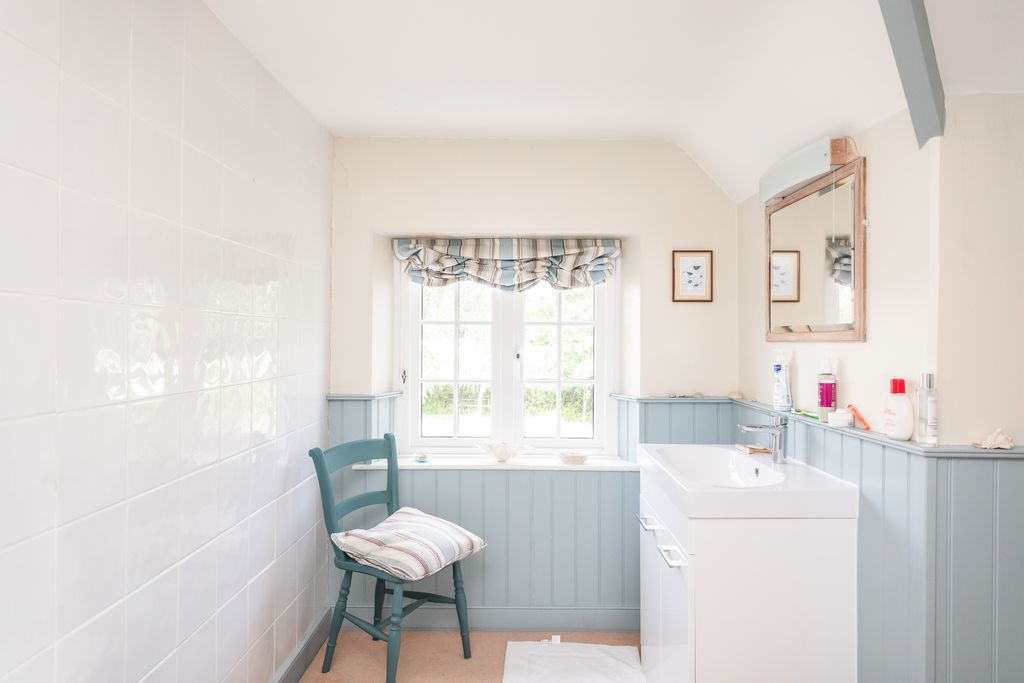 Additional image 24 of 4 bed country house to rentBarnhill Road, Ridge BH20