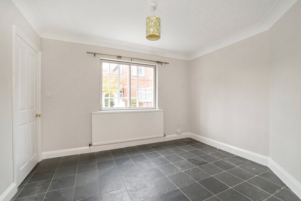 Property photo 3 of 12 Picture No. 02
