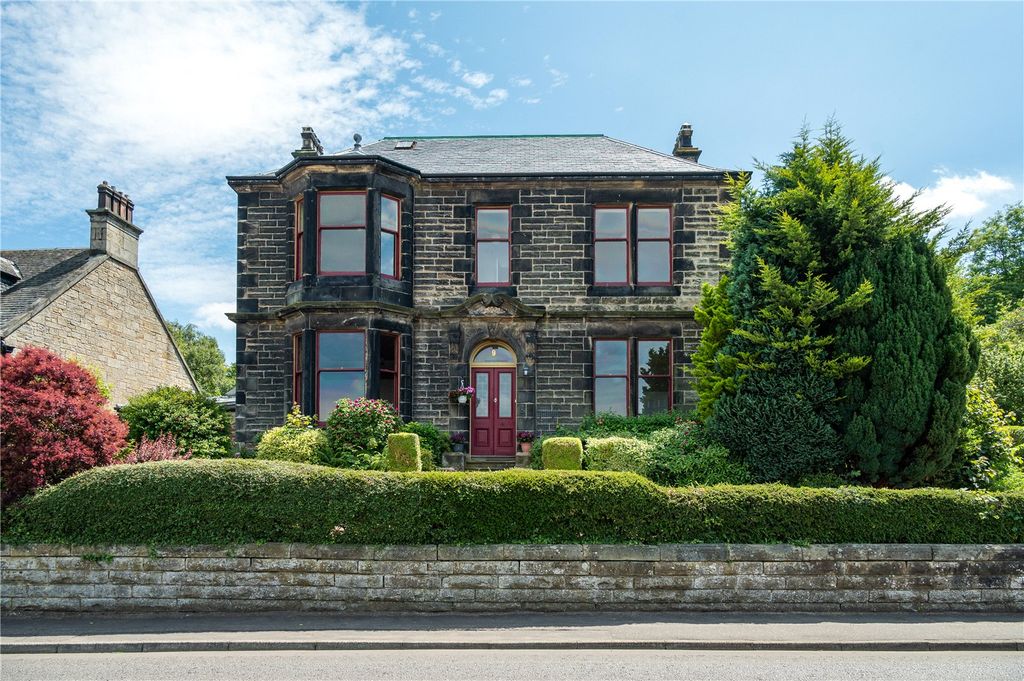 Property photo 3 of 25 Craig Darroch