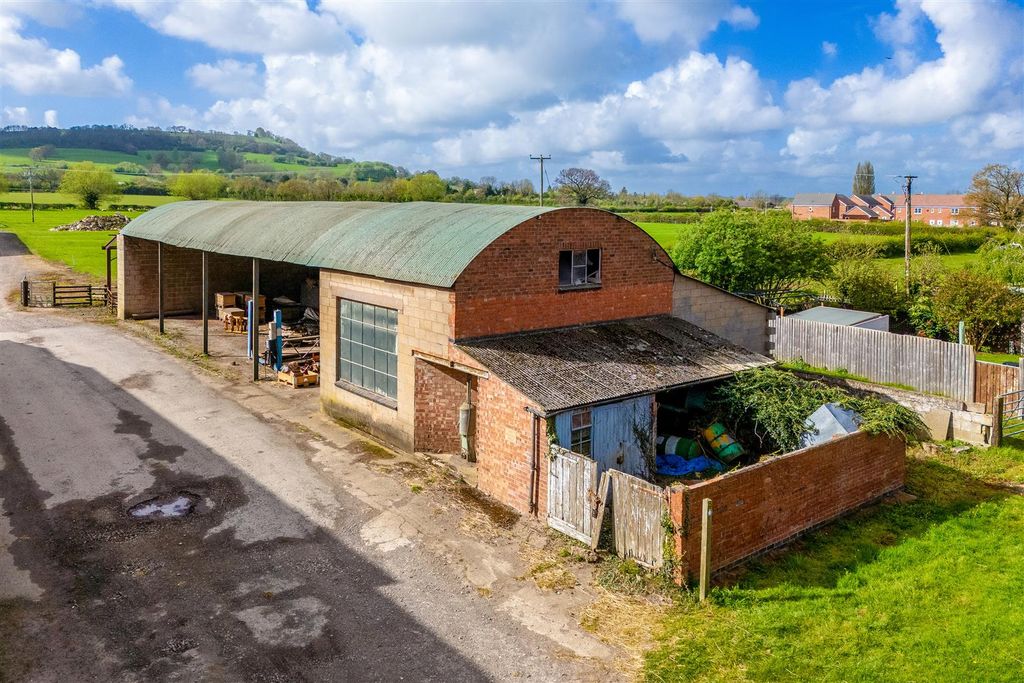 Property photo 3 of 16 The Pound, Lower Quinton-2263-2.Jpg