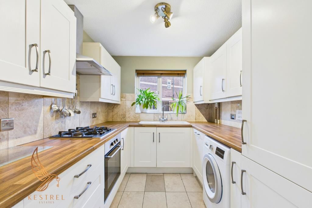 Property photo 3 of 27 21.Png