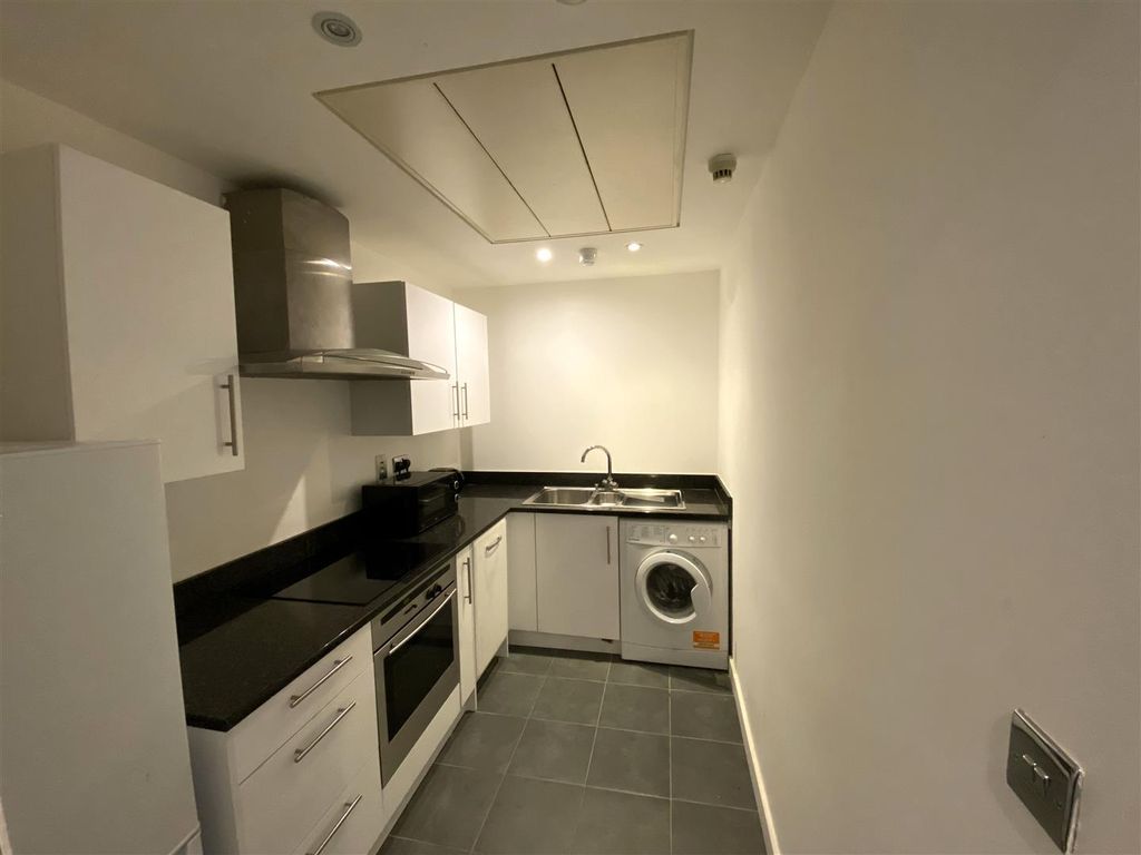 Property photo 3 of 11 Image00024.Jpeg