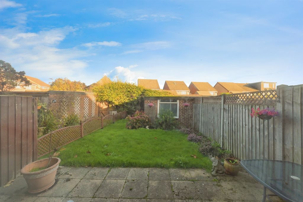 Property photo 3 of 17