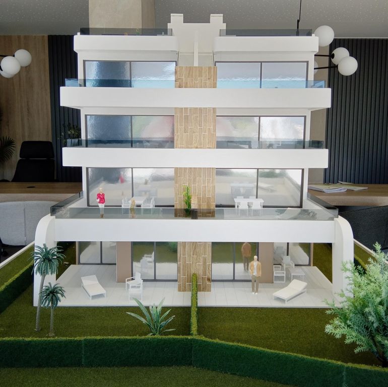 Property photo 2 of 27