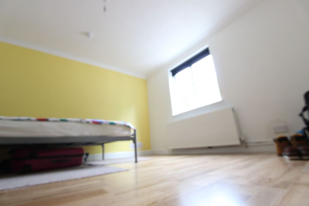 Property photo 3 of 3