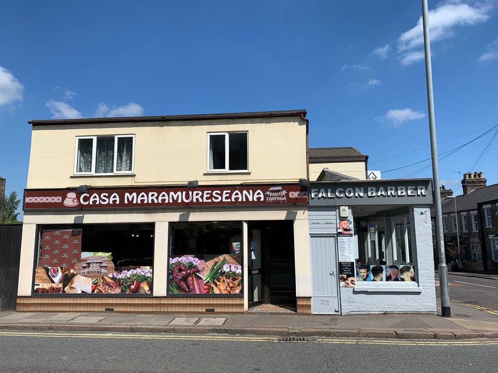 Property photo 1 of 6 Front