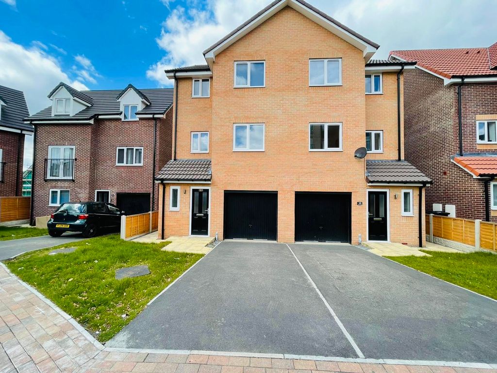 Property photo 1 of 17 Image