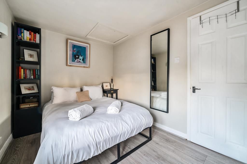 Property photo 3 of 19 Bedroom