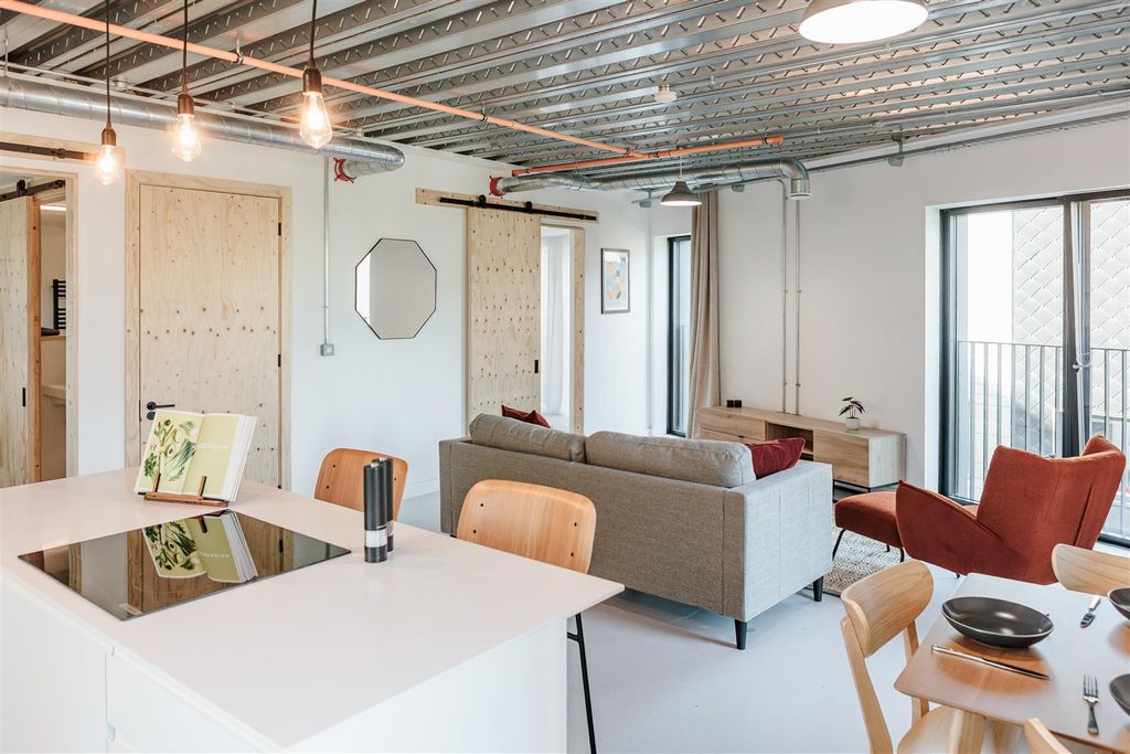 Property photo 2 of 17 Lwp_4131-Enhanced-Nr-Min.Jpg