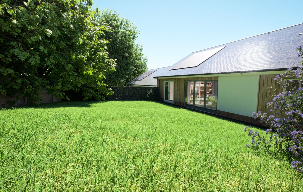 Property photo 2 of 7 Picture No. 02
