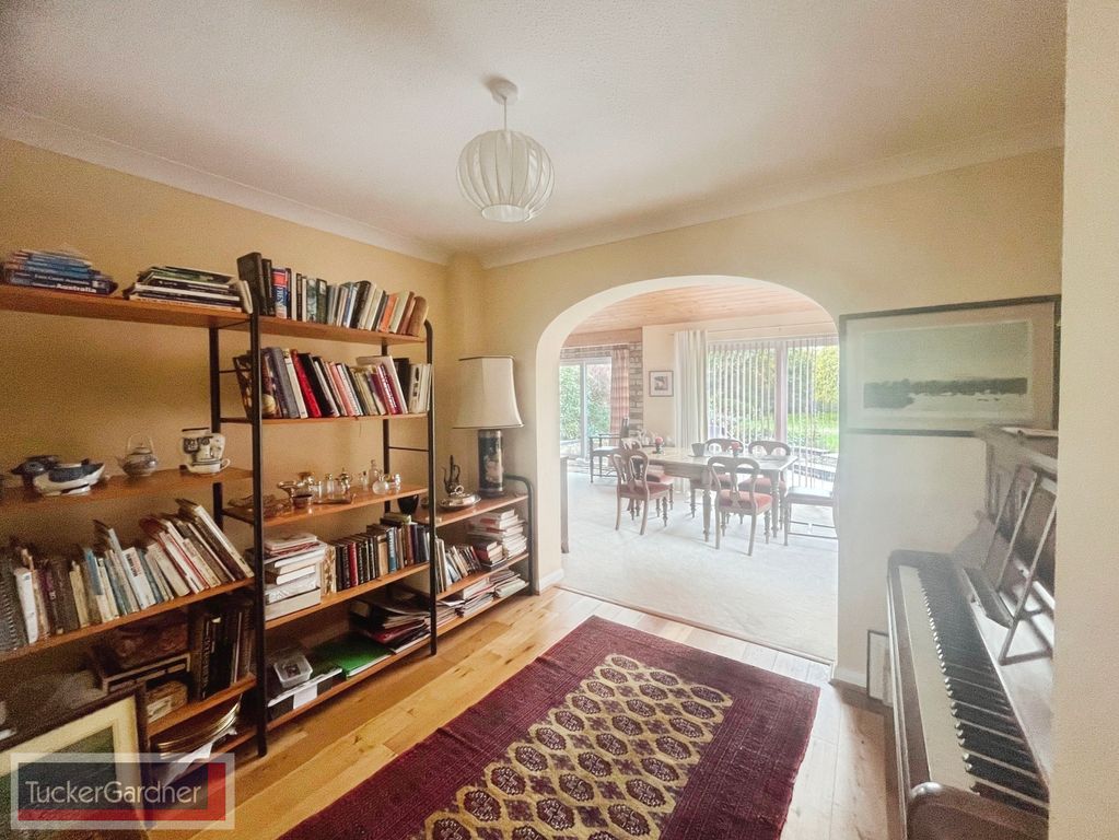 Property photo 3 of 21