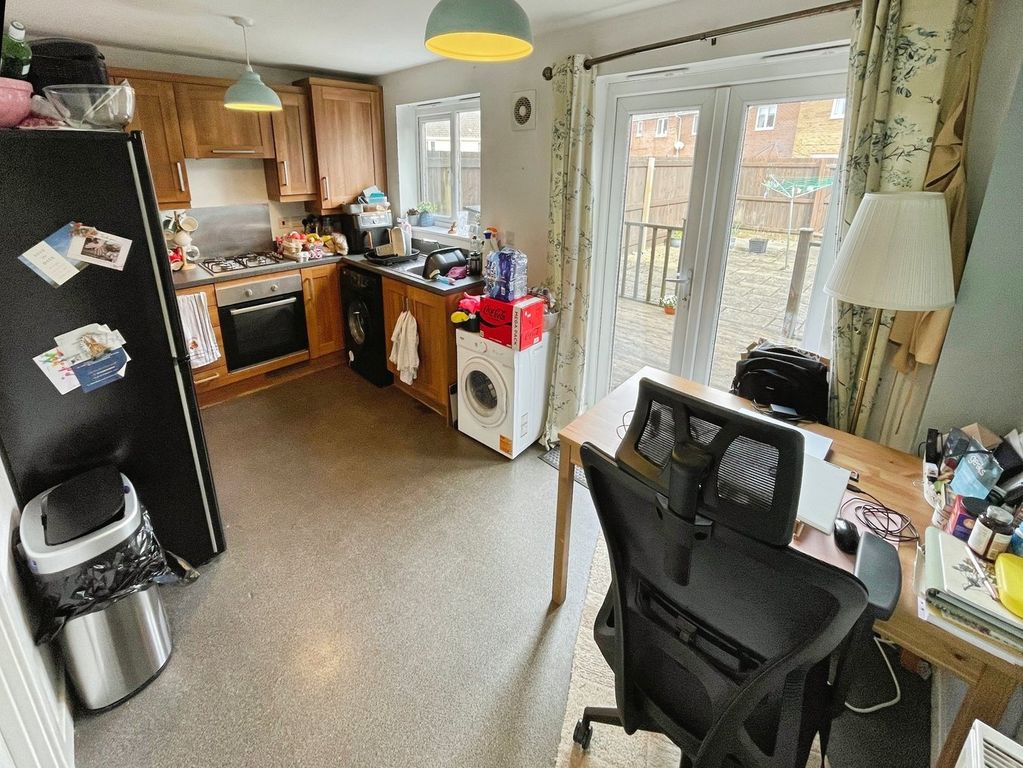 Property photo 3 of 12