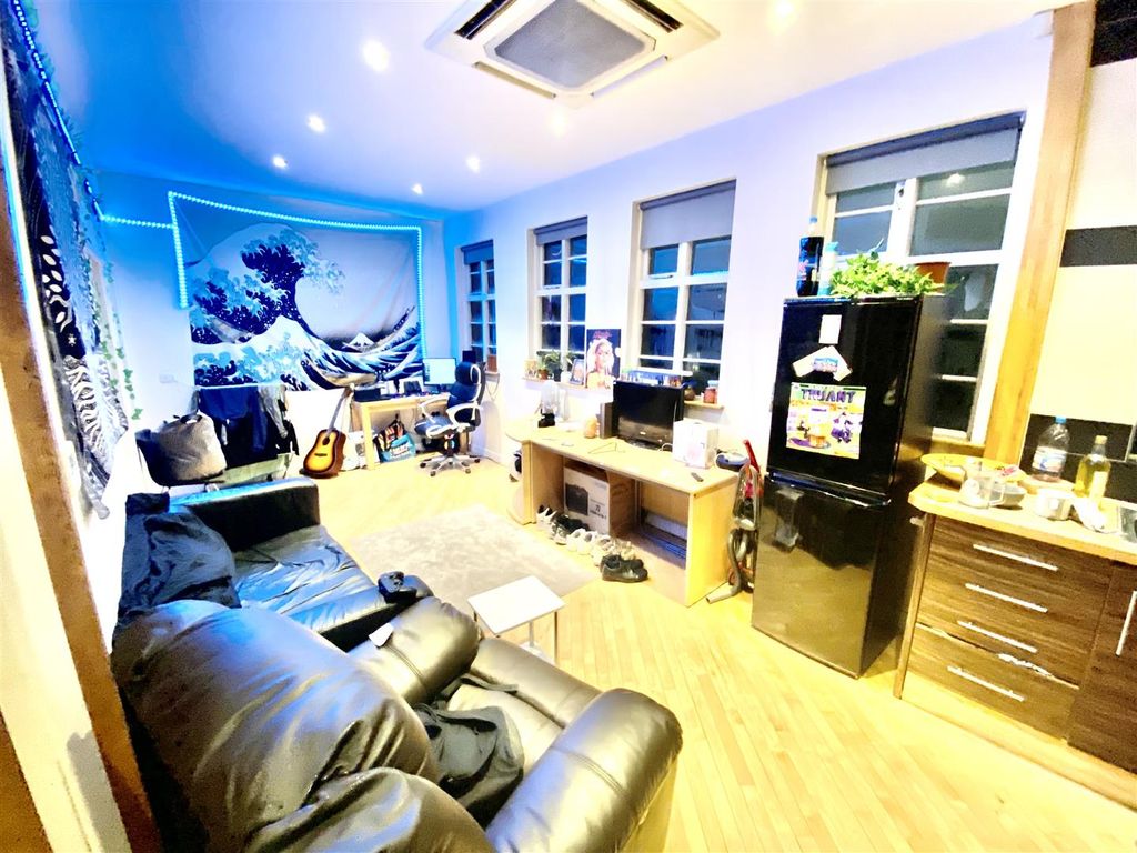 Property photo 1 of 5 Tempimage3N7Mfq.Jpg