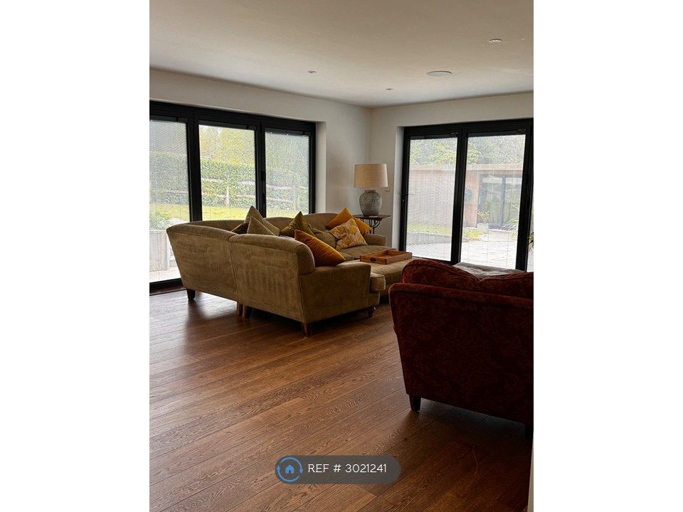 Property photo 1 of 21 Garden Room