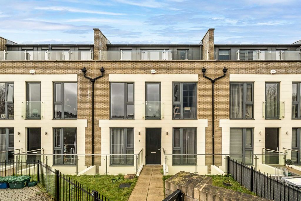 Property photo 1 of 7