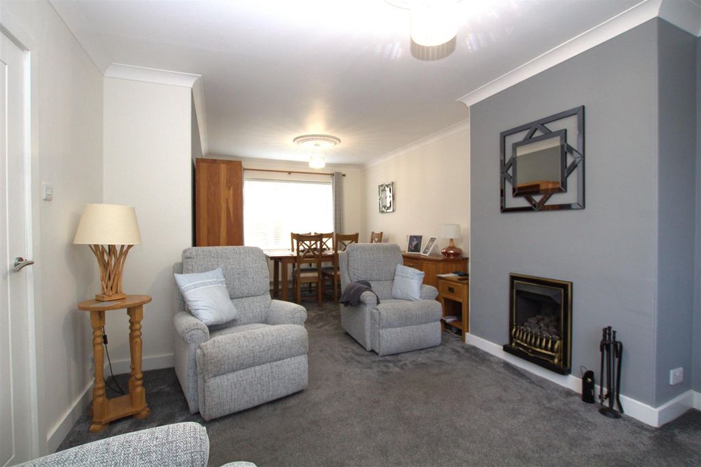 Property photo 2 of 23 Lounge Angle 3.Jpg