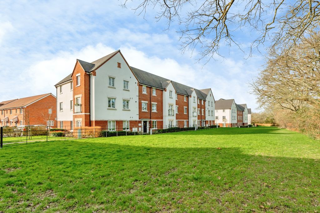 Property photo 1 of 20