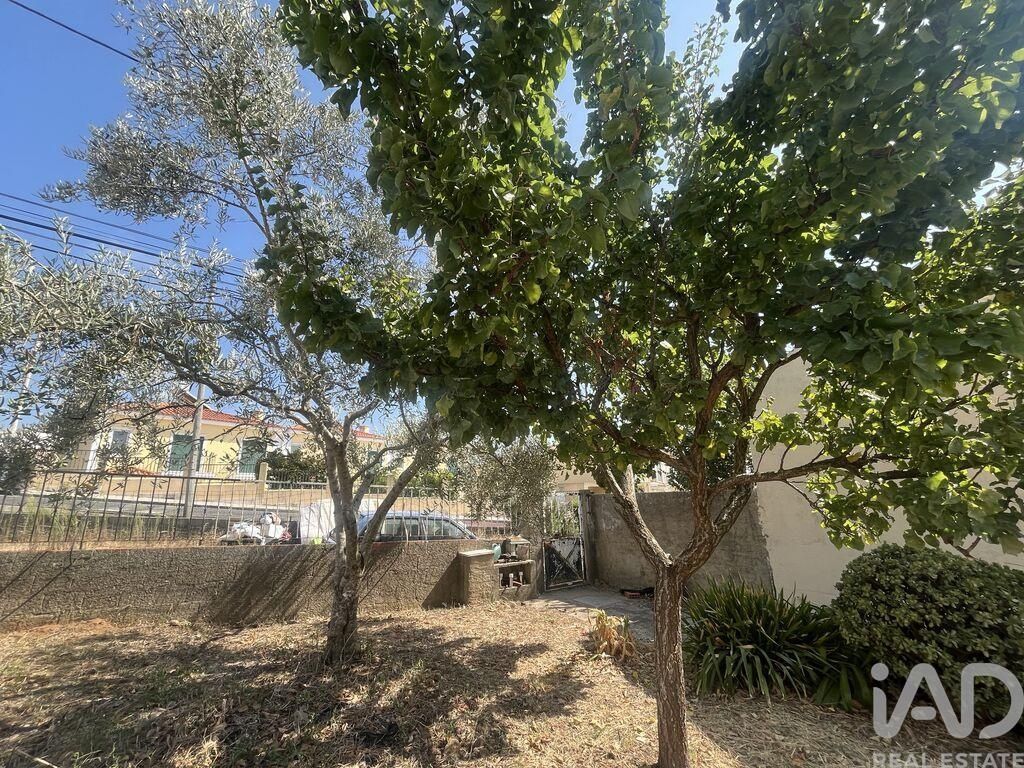 Property photo 2 of 32