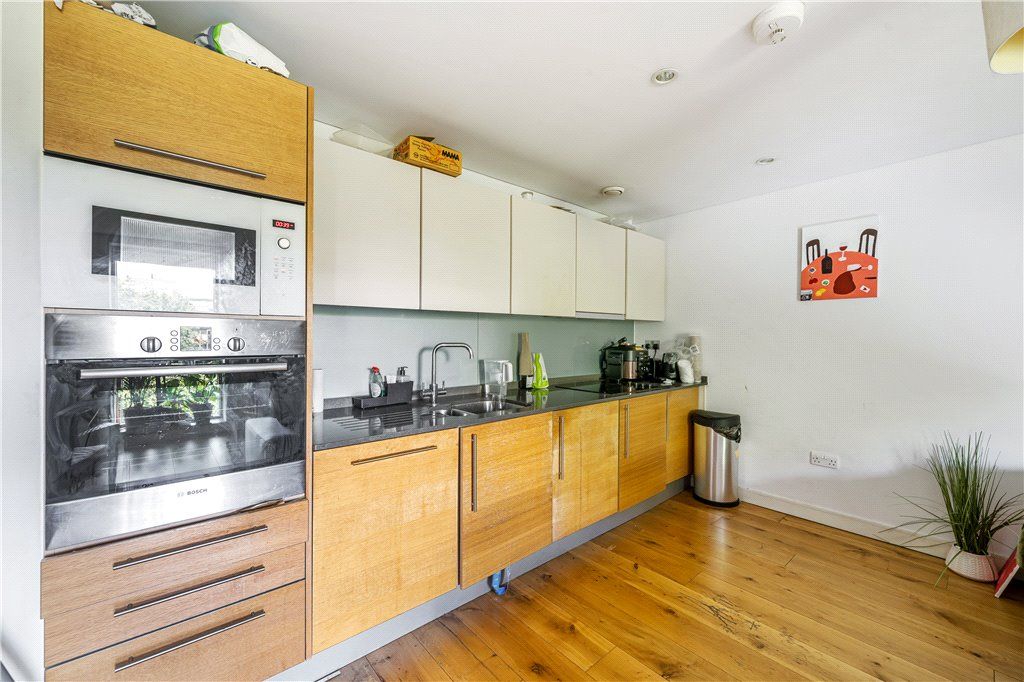 Property photo 3 of 12 Reception/Kitchen