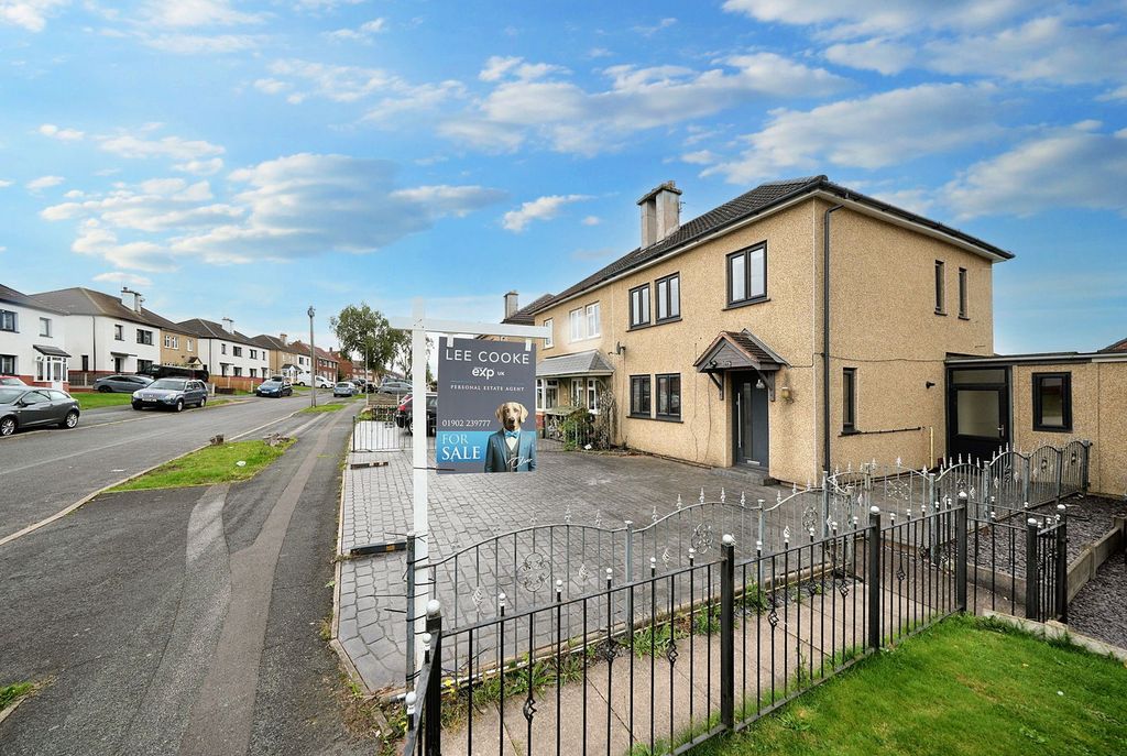 Property photo 1 of 38
