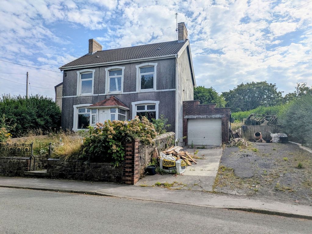Property photo 1 of 3