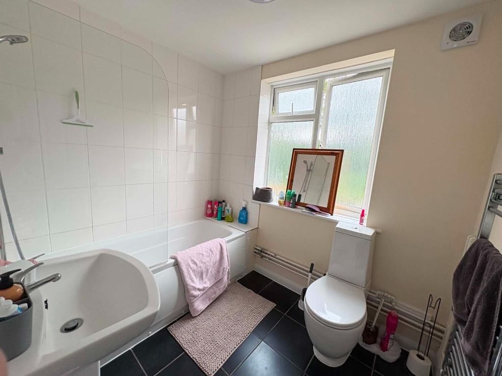 Property photo 3 of 5 3.Jpg
