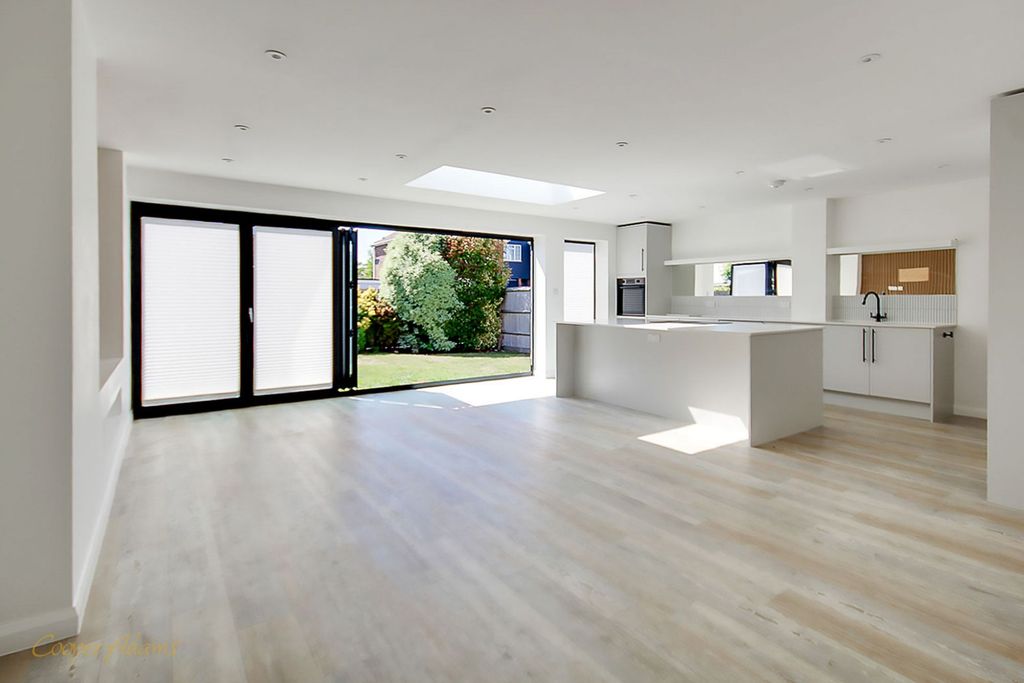 Property photo 2 of 15 Open Plan Living