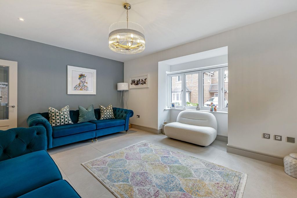 Property photo 3 of 26 Sitting Room