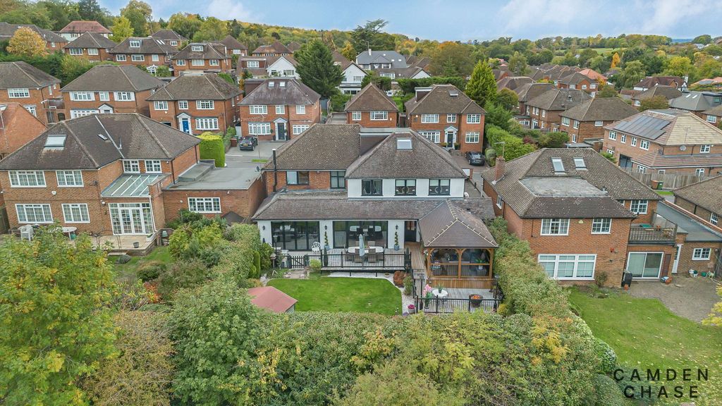 Property photo 1 of 30