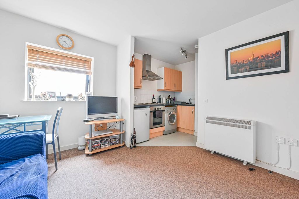 Property photo 1 of 7