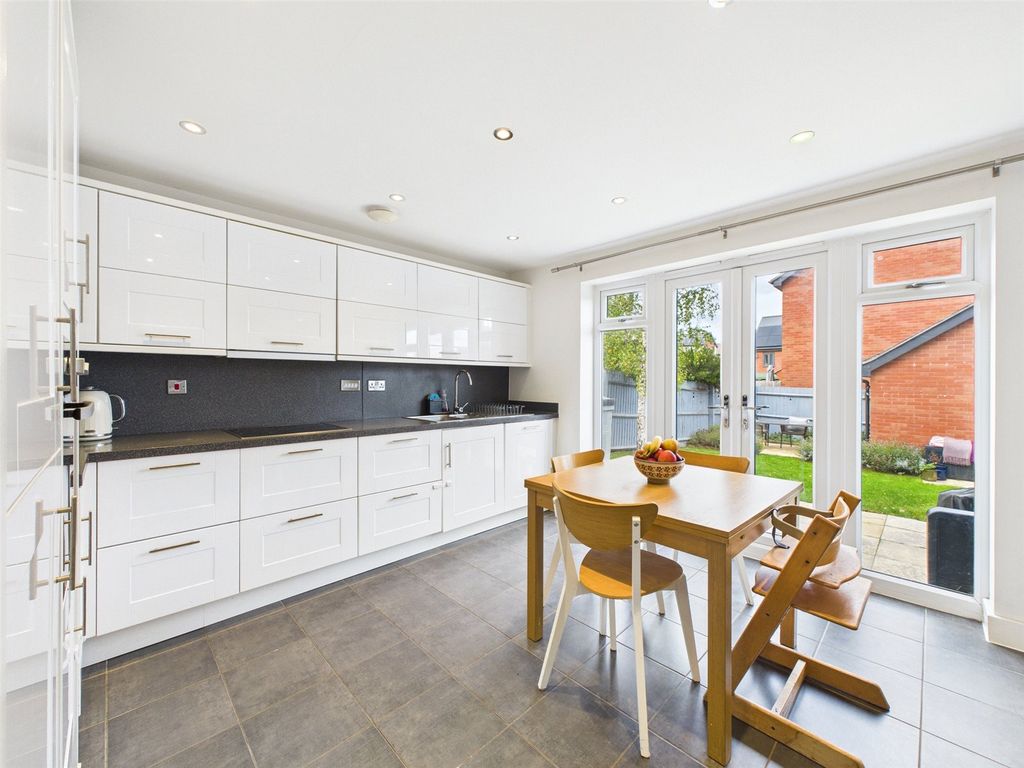 Property photo 2 of 19 Picture No. 06