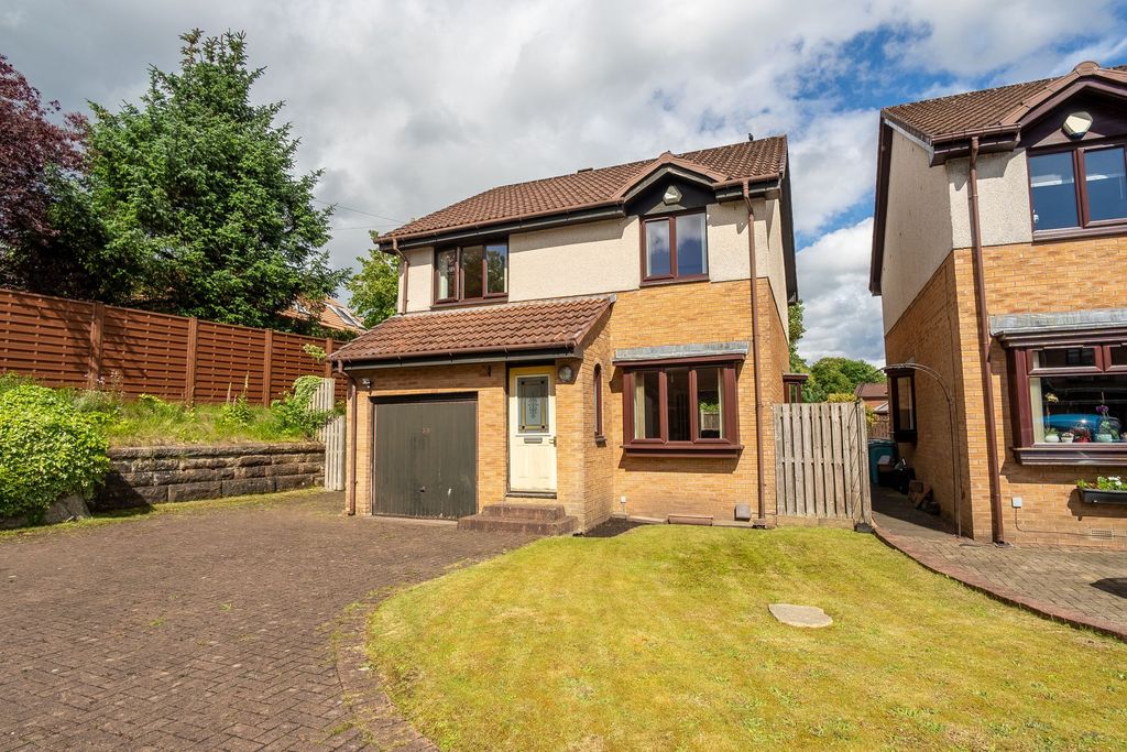Property photo 1 of 38