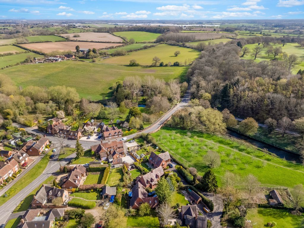 Property photo 3 of 32