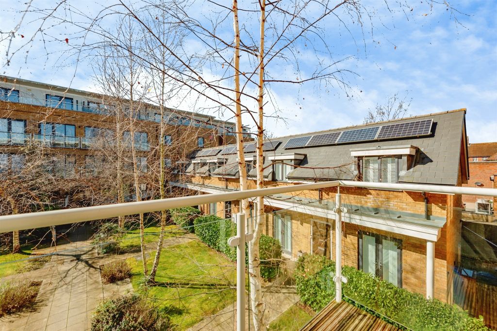 Property photo 2 of 10