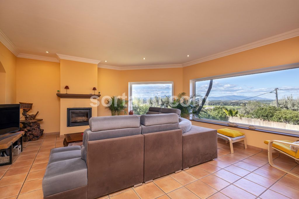 Property photo 3 of 41