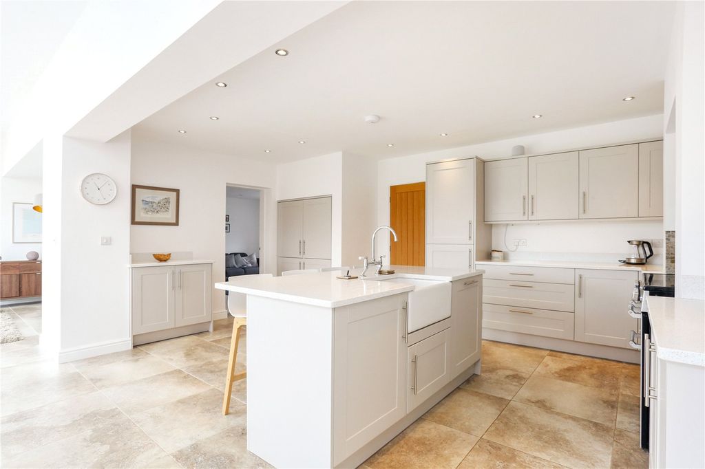 Property photo 2 of 13 Picture No. 07