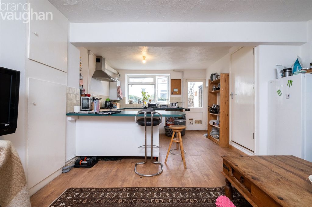 Property photo 1 of 14 Picture No. 08