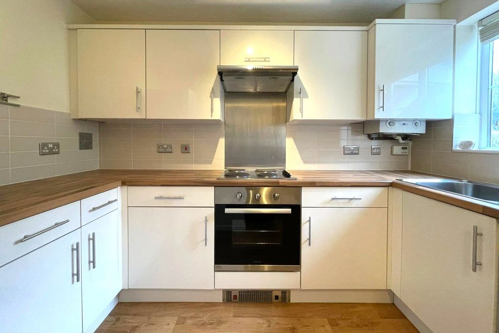 Property photo 3 of 13 Picture No. 10