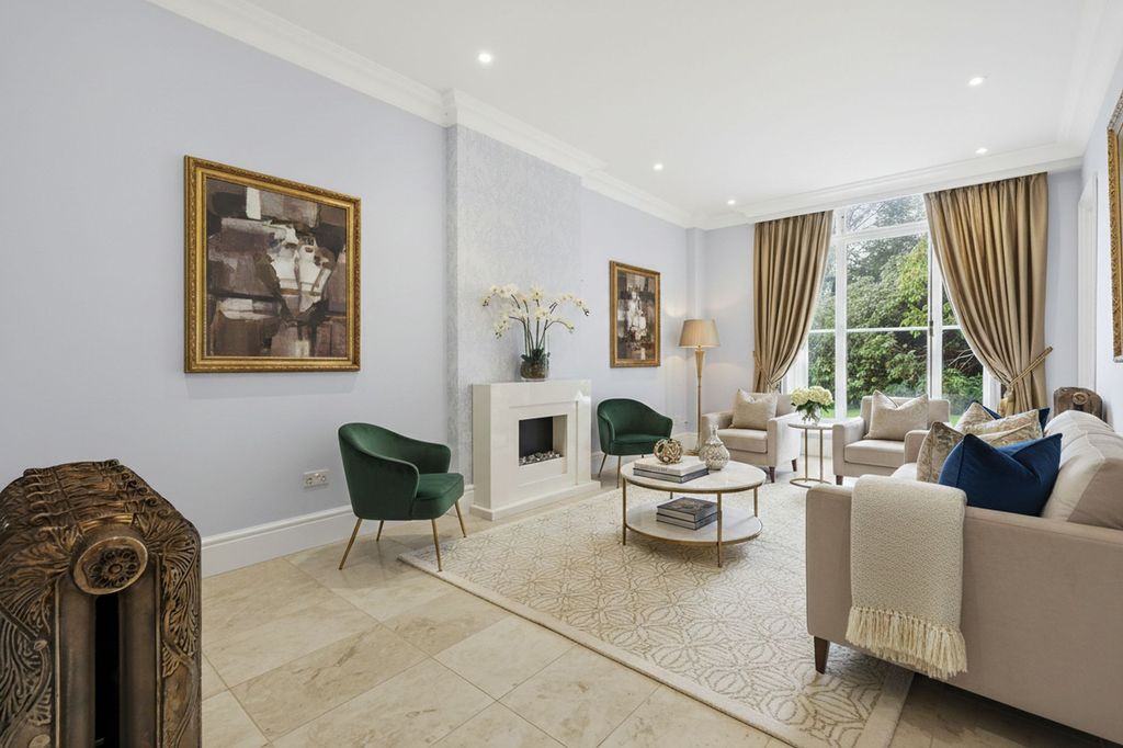 Property photo 2 of 16 Living Room