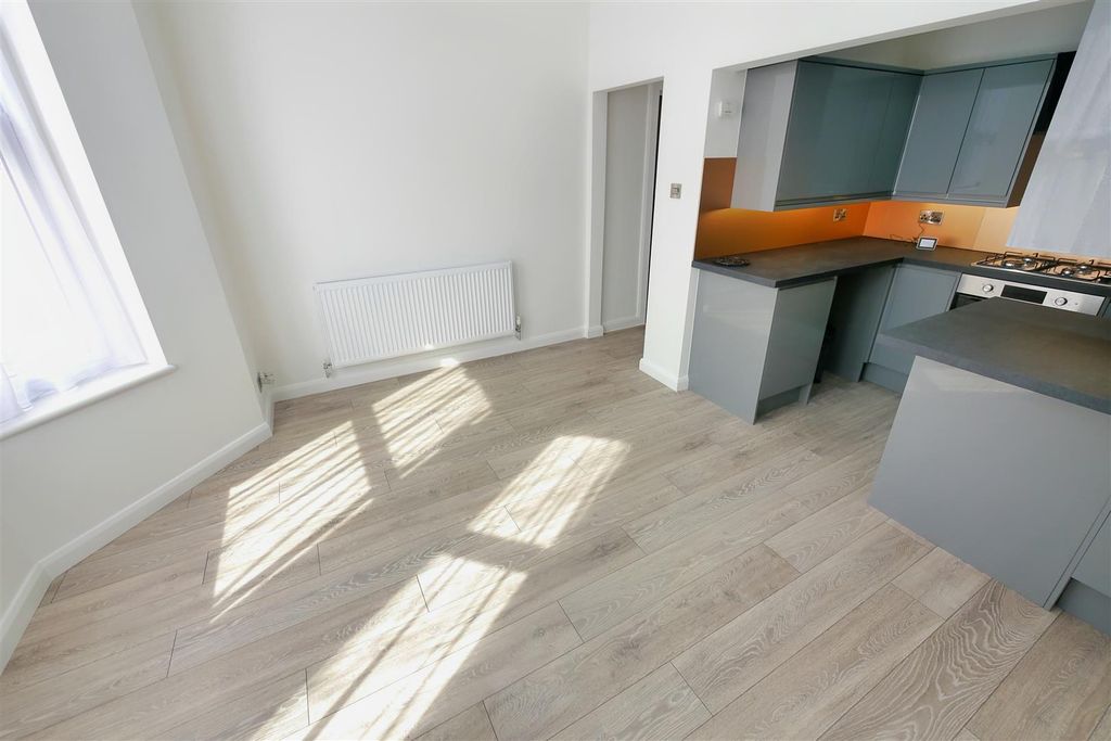 Property photo 2 of 8 Open Plan Living