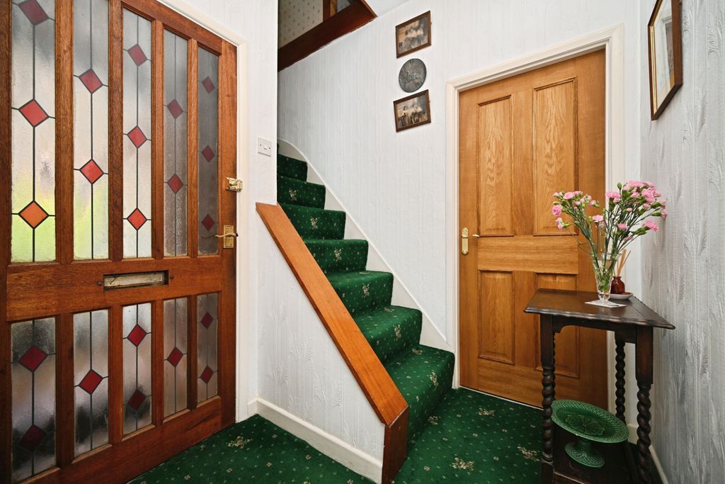 Property photo 3 of 22