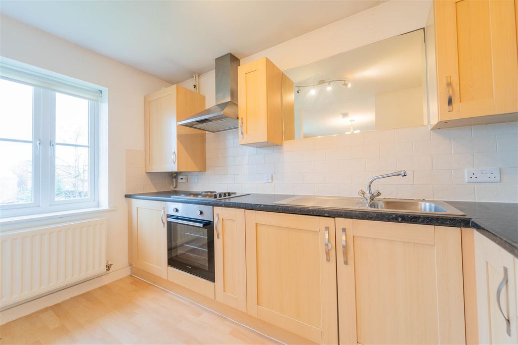 Property photo 3 of 21 Dom07001.Jpg