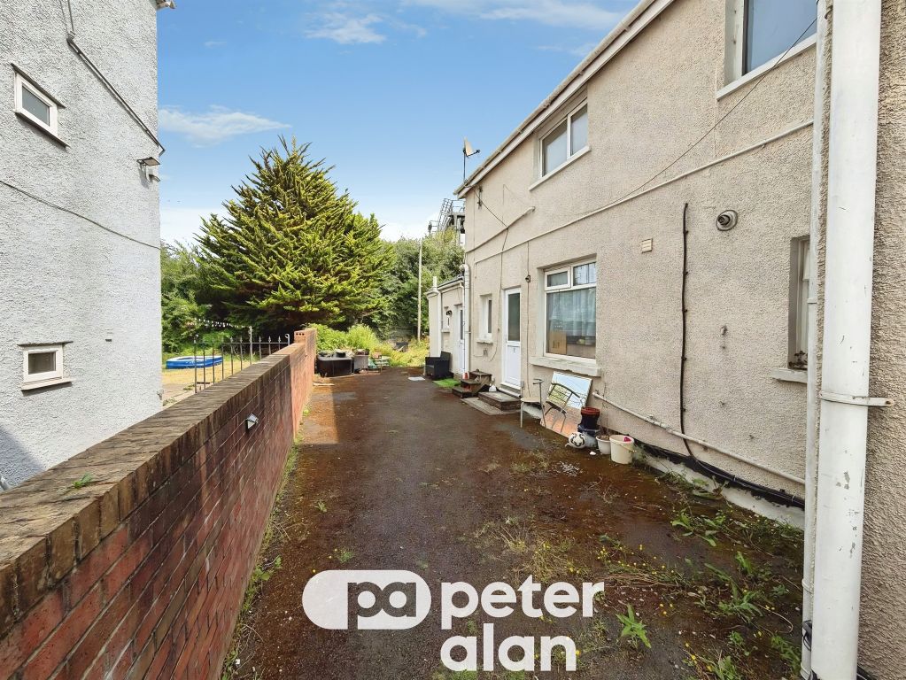 Property photo 3 of 26