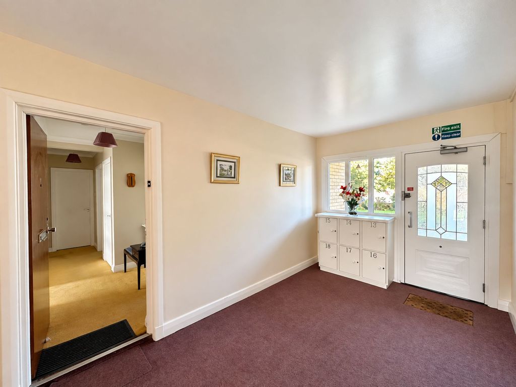 Property photo 2 of 17 Main Entrance Hallway