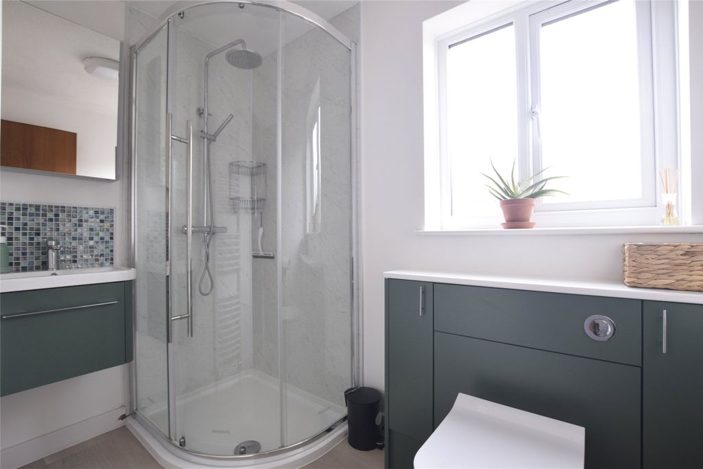 Property photo 2 of 12 Shower Room