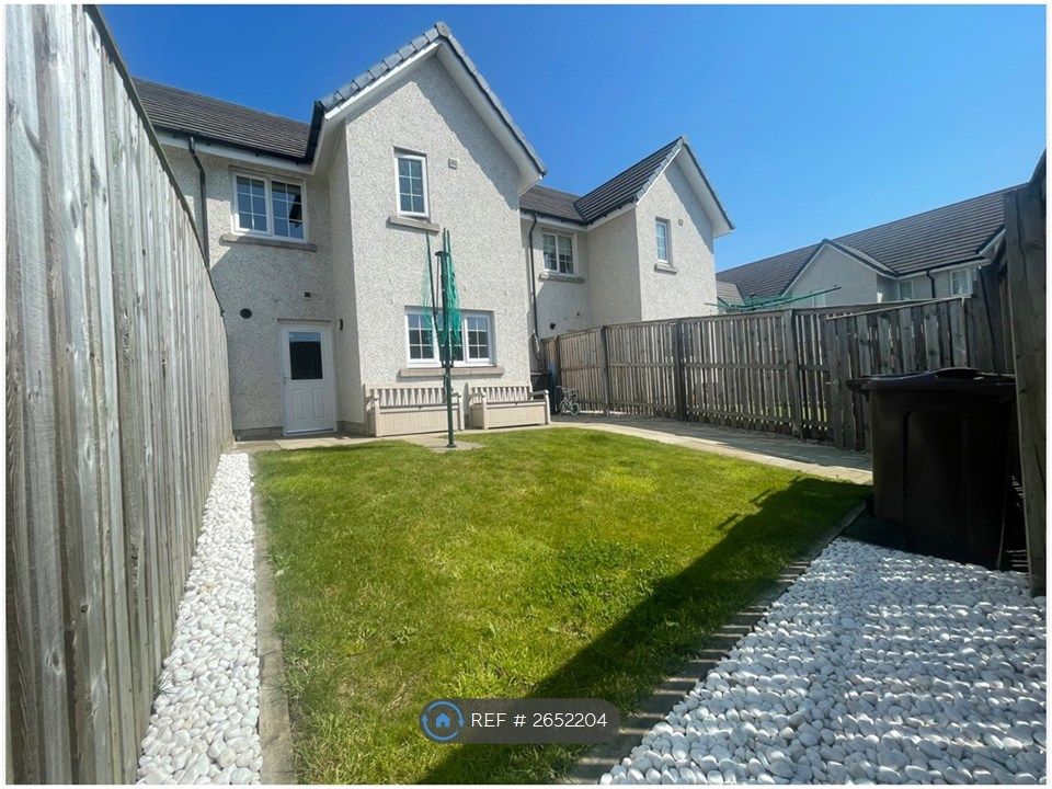 Property photo 2 of 17 Back