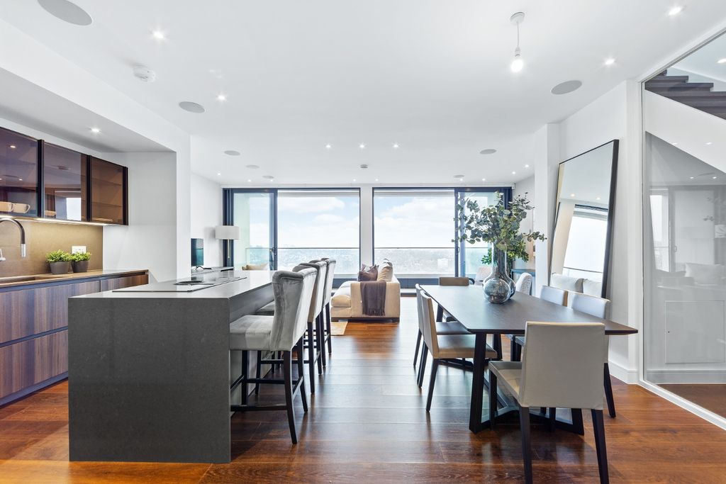 Property photo 2 of 20 5018374